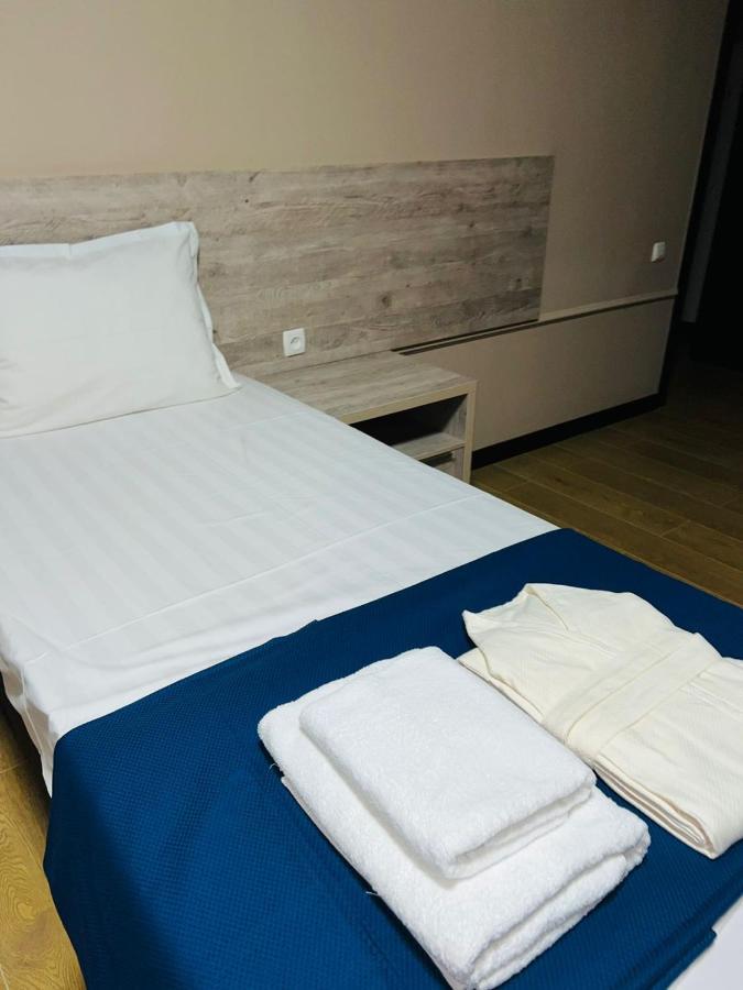 Green Town Hotel Shymkent Ngoại thất bức ảnh