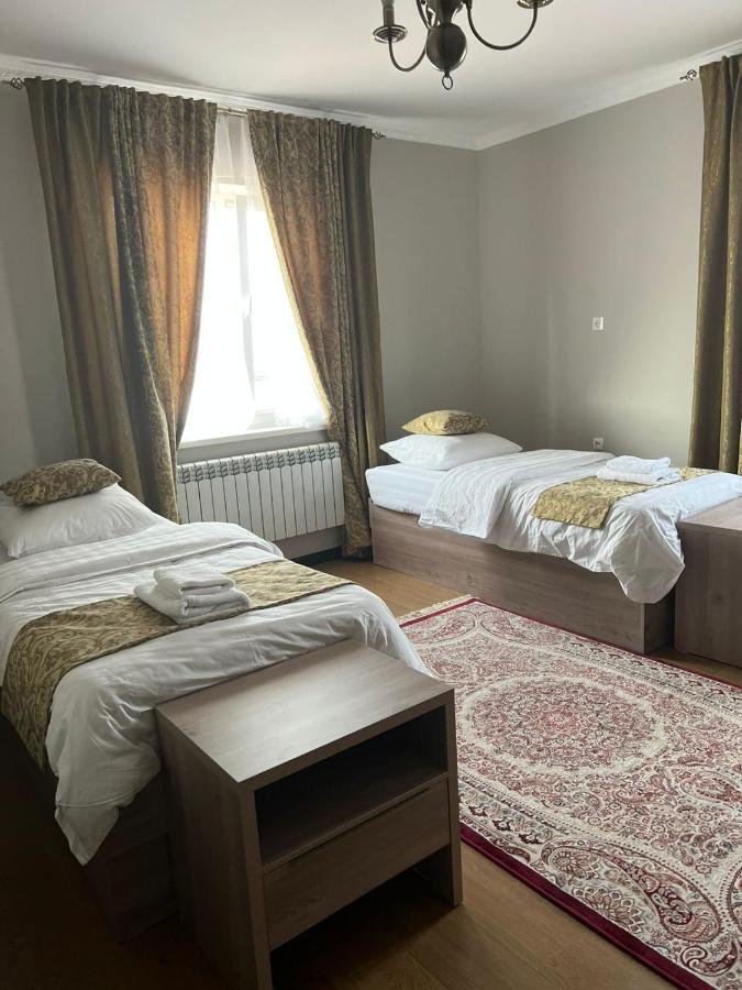 Green Town Hotel Shymkent Ngoại thất bức ảnh